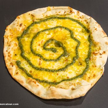 PIZZA BLANCA